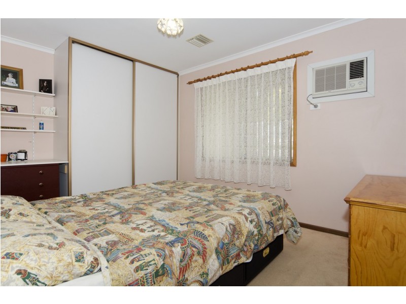 4 Domain Street, Moana SA 5169