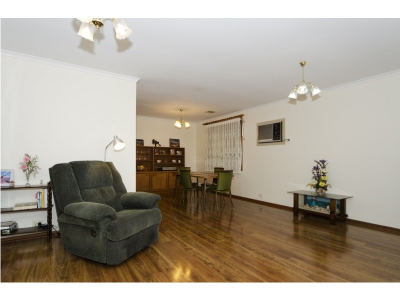 4 Domain Street, Moana SA 5169