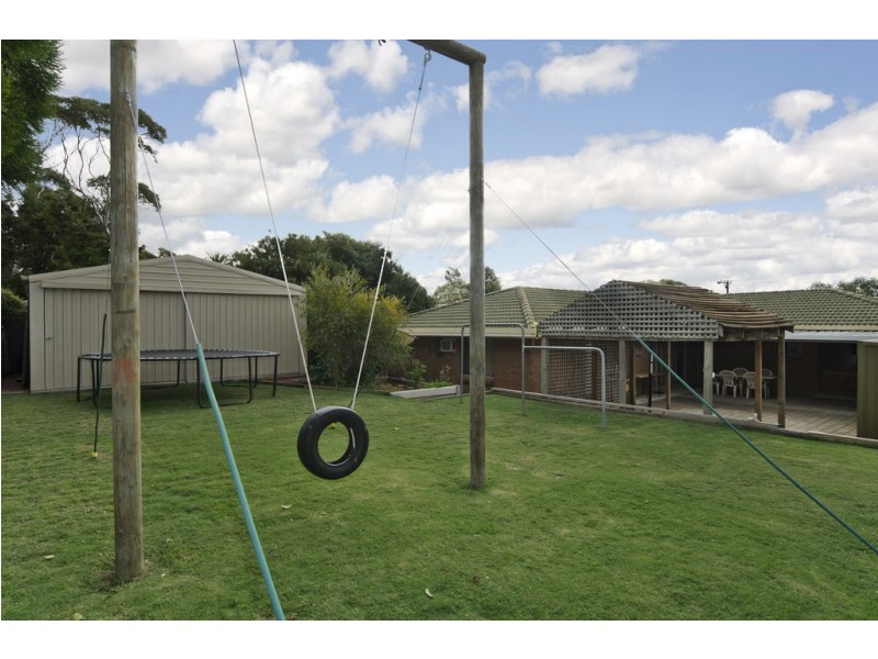 4 Domain Street, Moana SA 5169