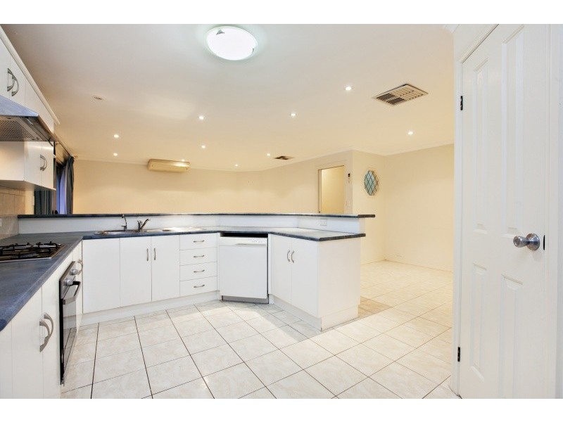 8 Parken Court, Noarlunga Downs SA 5168