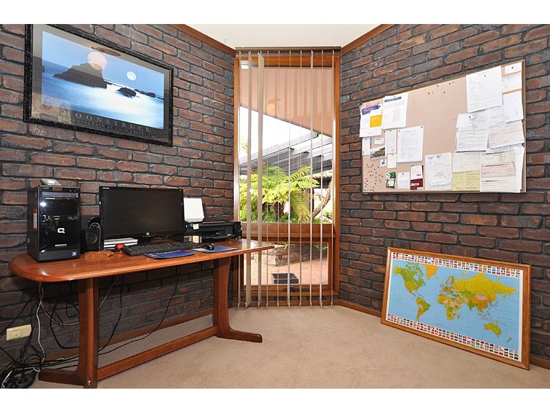 28 Grevillea Road, Aberfoyle Park SA 5159