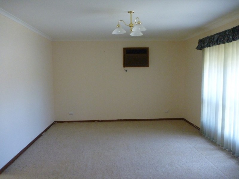 8 Ona Court, Aberfoyle Park SA 5159