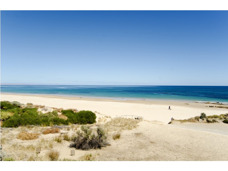 25 Selway Terrace, O’sullivan Beach SA 5166