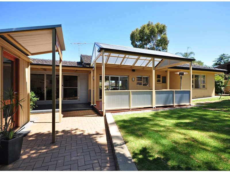 13 Caroline Street, Flagstaff Hill SA 5159