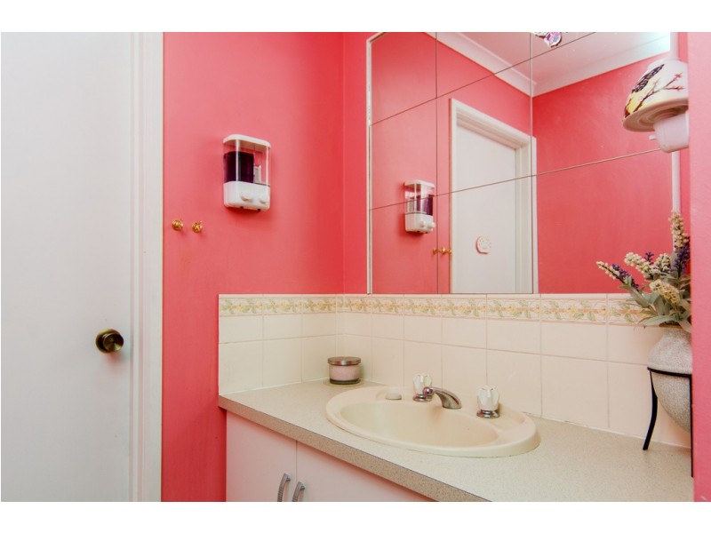5 Seafarer Court, Seaford Rise SA 5169