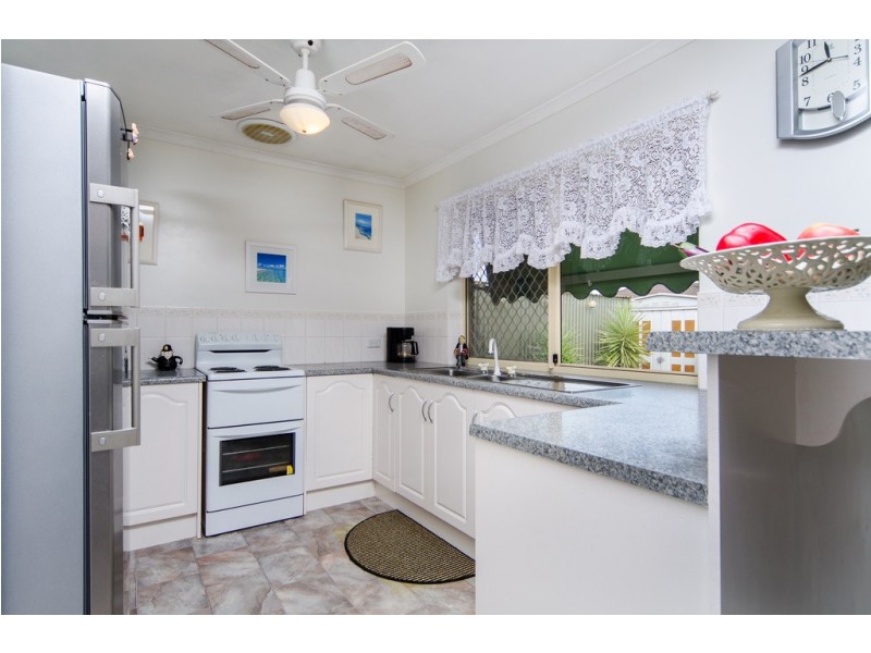5 Seafarer Court, Seaford Rise SA 5169