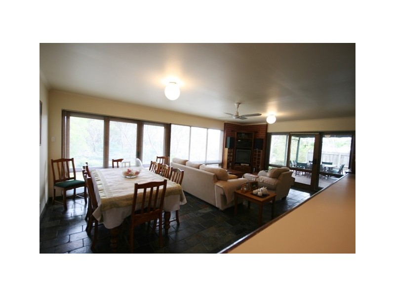 7 Broadmeadow Drive, Flagstaff Hill SA 5159