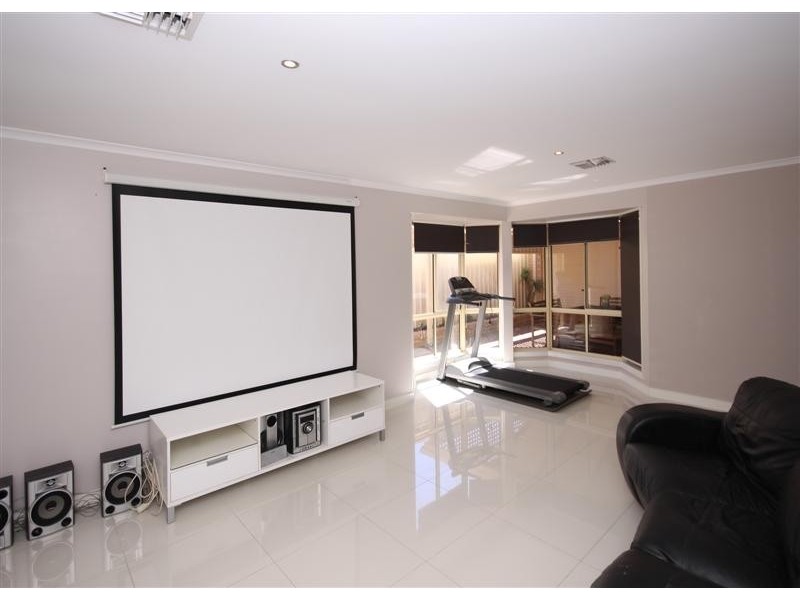 9 Newfield Drive, Reynella SA 5161