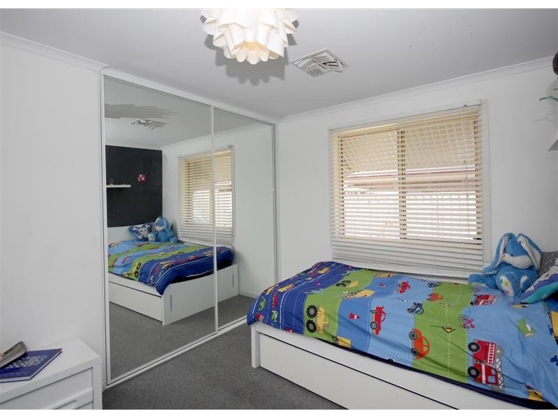 9 Newfield Drive, Reynella SA 5161