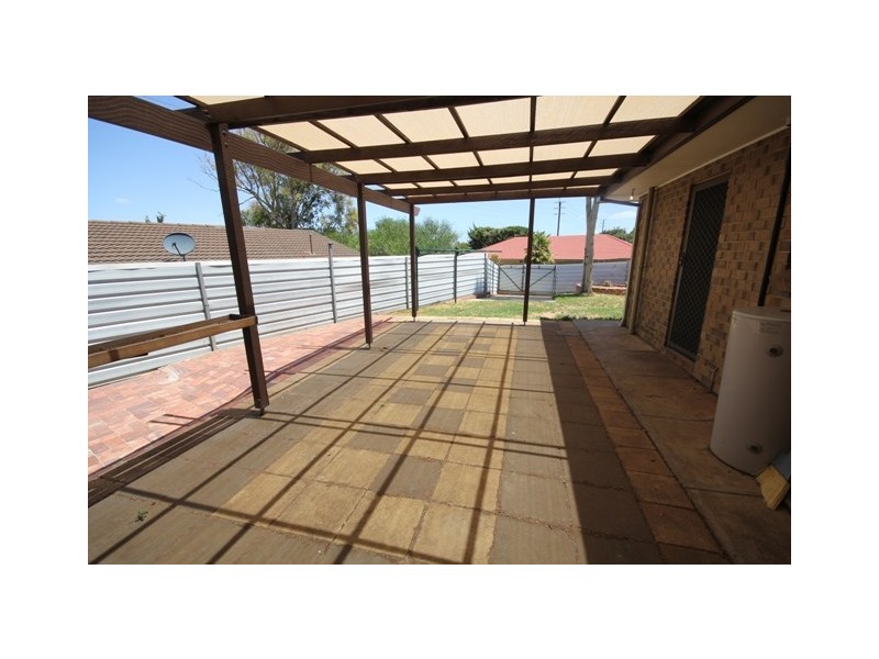 5/2A Easton Road, Morphett Vale SA 5162