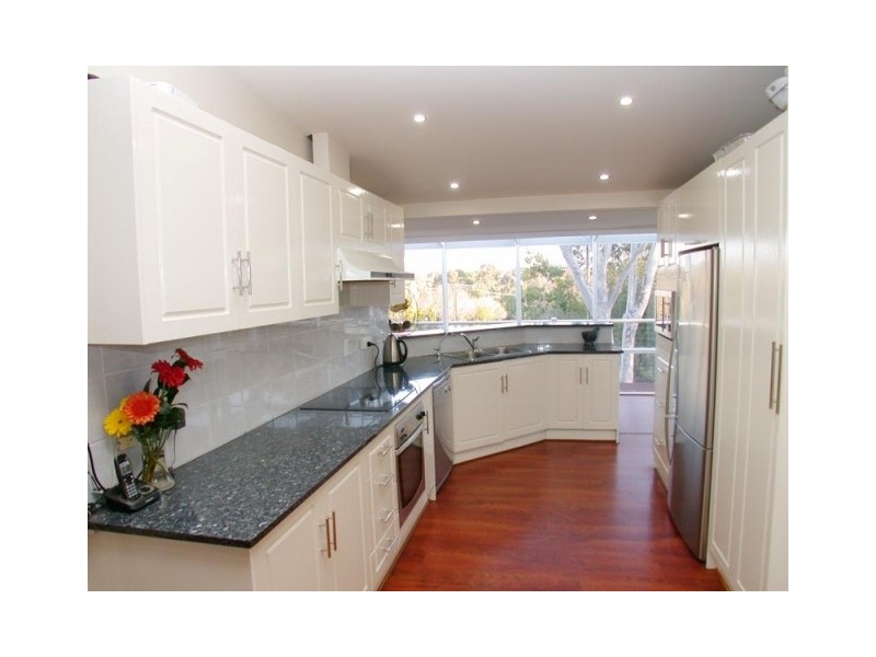 5 Holmes Court, Flagstaff Hill SA 5159