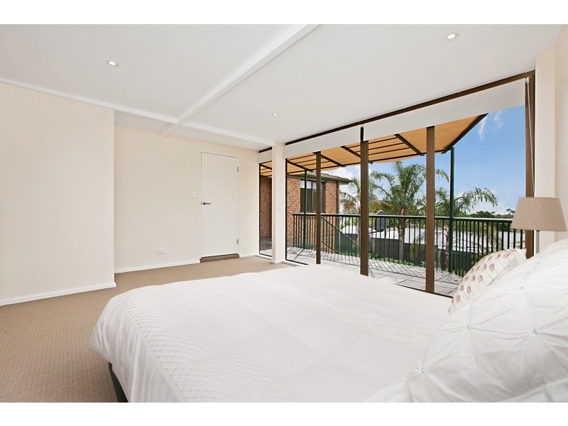 75 Pine Drive, Aberfoyle Park SA 5159