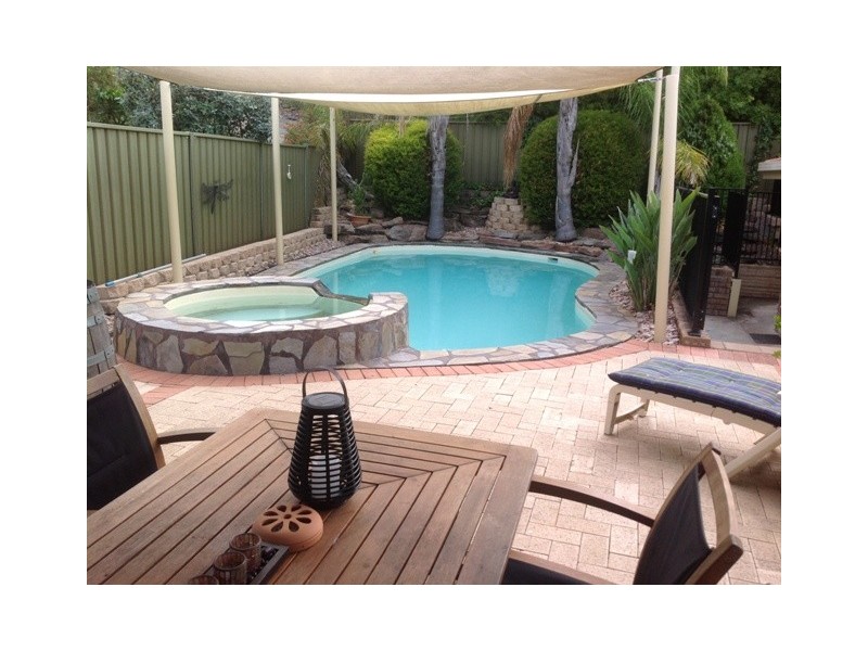 41 Alison Drive, Happy Valley SA 5159