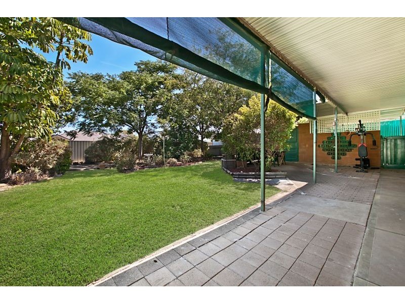 28 Elizabeth Road, Christie Downs SA 5164