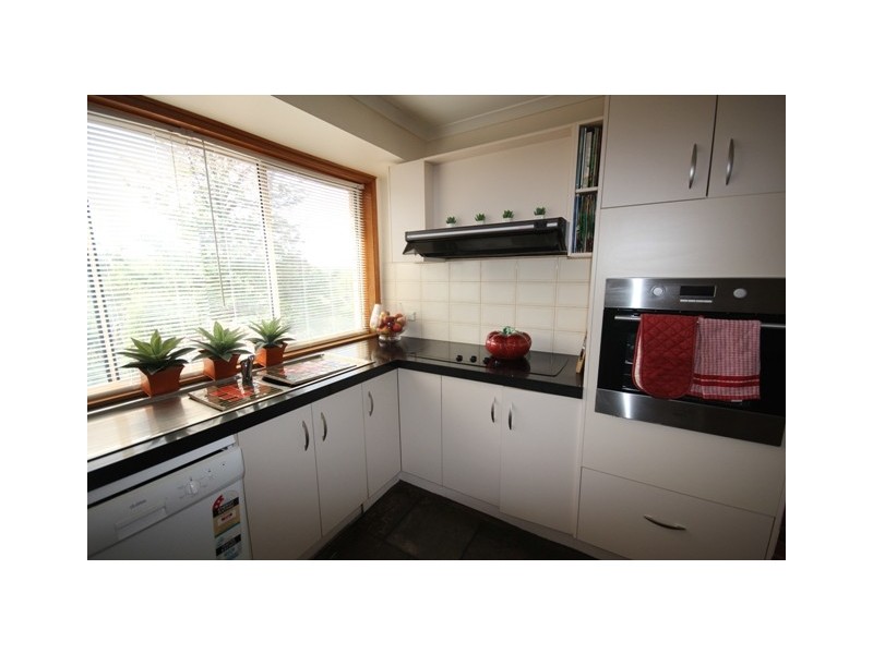 12 Vincent Boulevard, Flagstaff Hill SA 5159