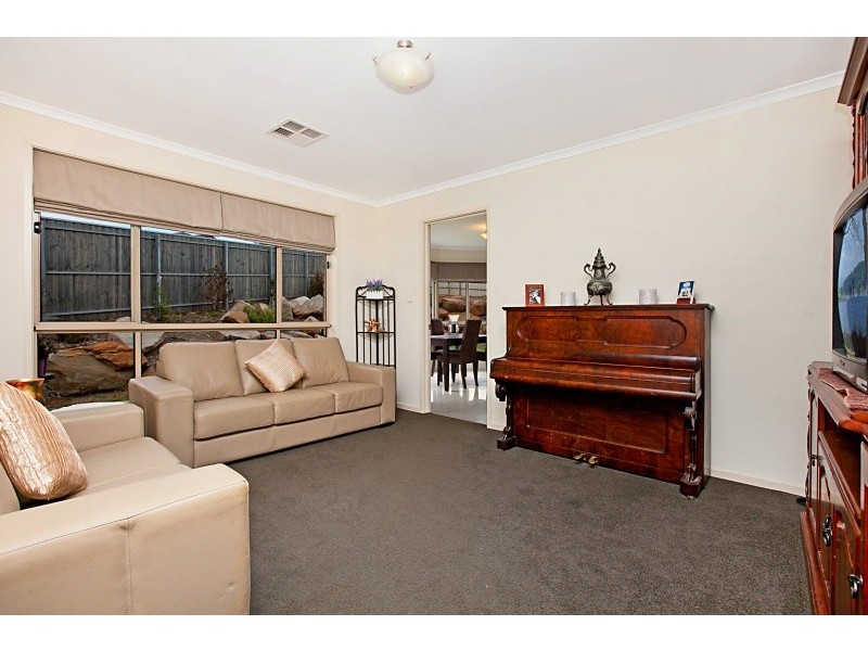 13 Edithburgh Avenue, Seaford Rise SA 5169