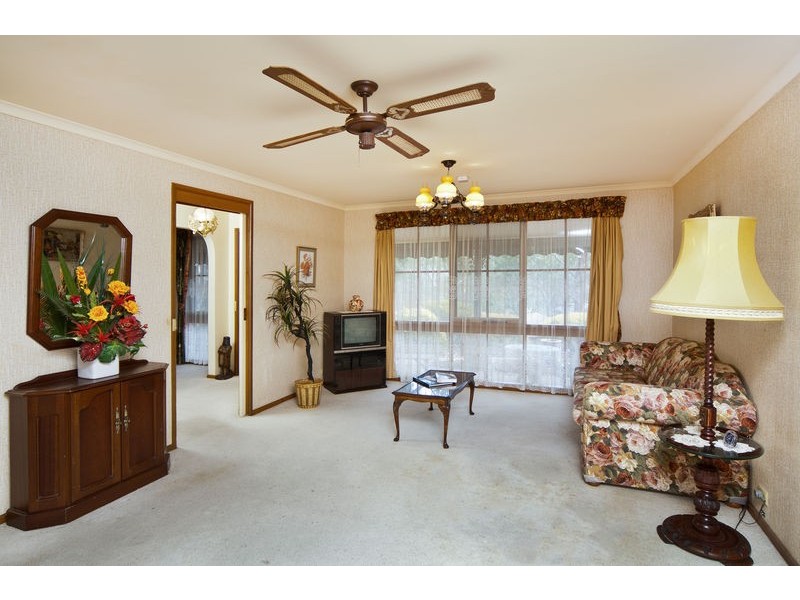 2 Glendale Avenue, Flagstaff Hill SA 5159