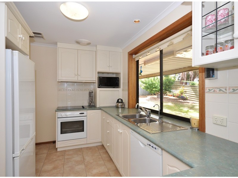 3 Bruce Street, Aberfoyle Park SA 5159