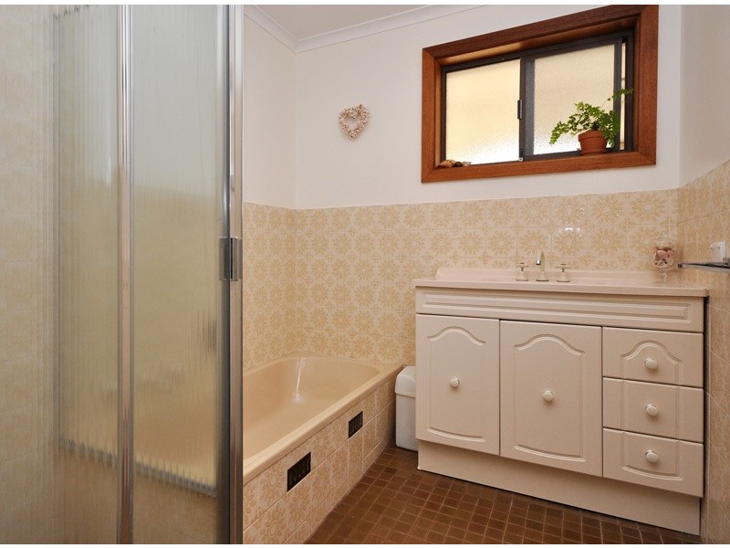 3 Bruce Street, Aberfoyle Park SA 5159