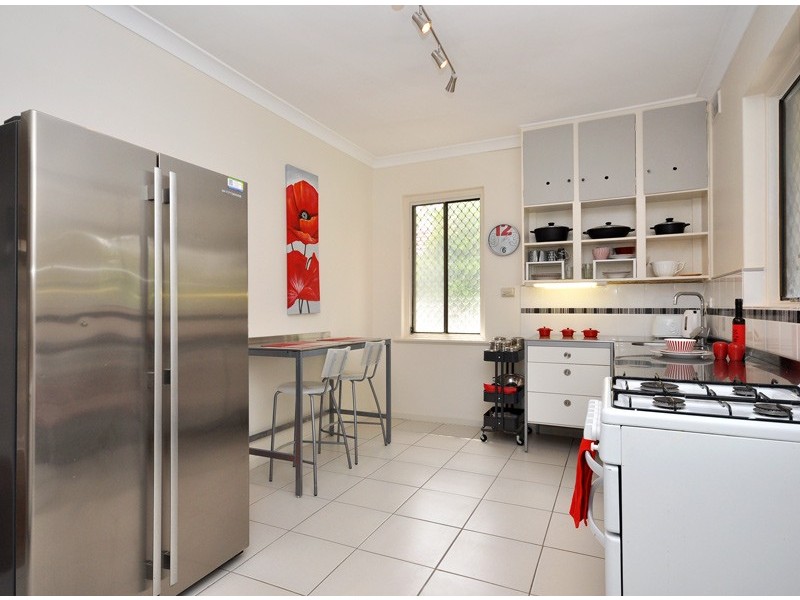 17 Wingfield Street, Clovelly Park SA 5042