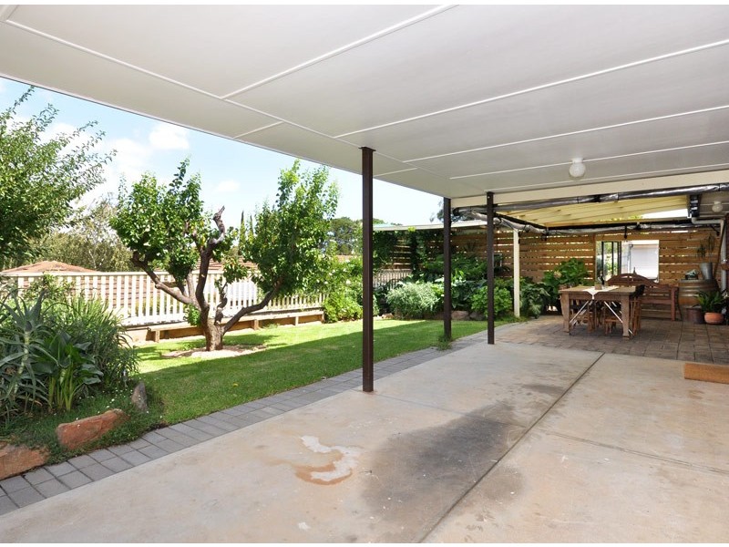 1A SIMON COURT, Aberfoyle Park SA 5159