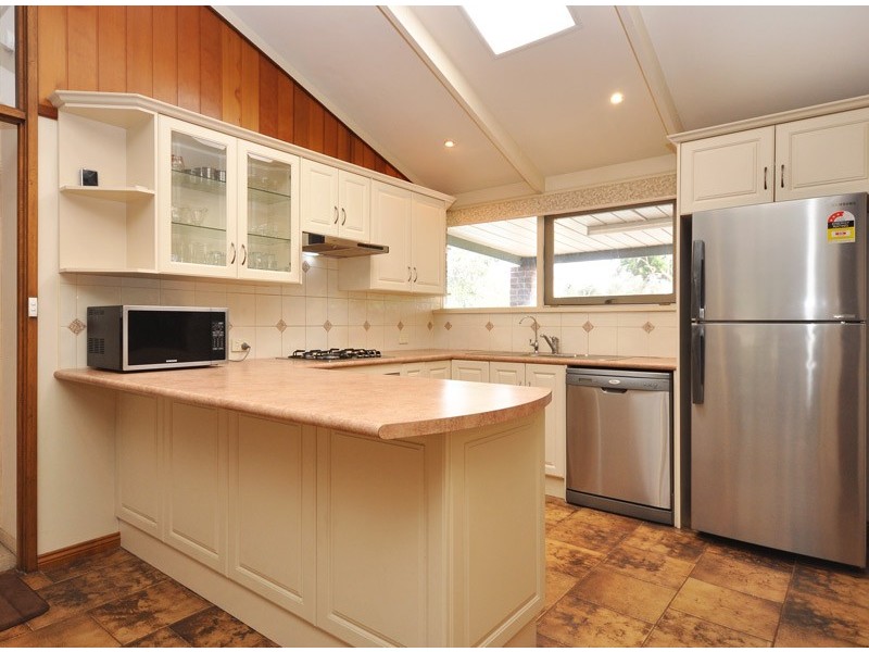 48 Black Road, Flagstaff Hill SA 5159