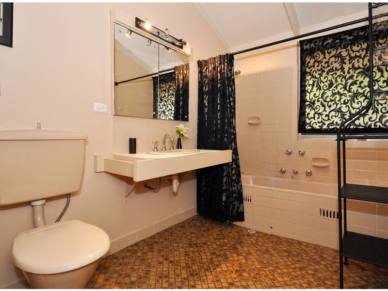 48 Black Road, Flagstaff Hill SA 5159