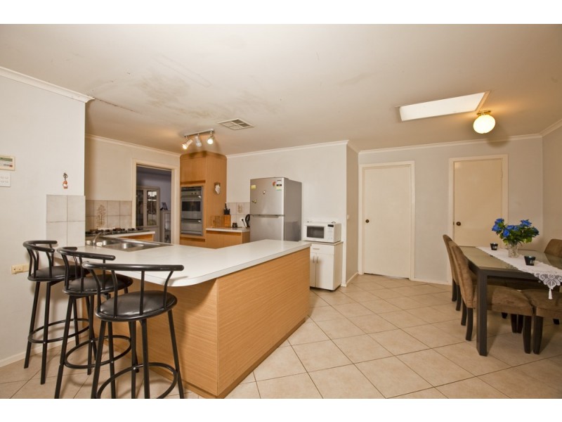 11 Kyre Street, Aberfoyle Park SA 5159