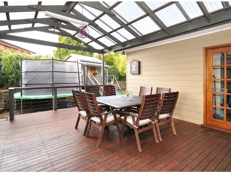 8 Grandview Court, Aberfoyle Park SA 5159