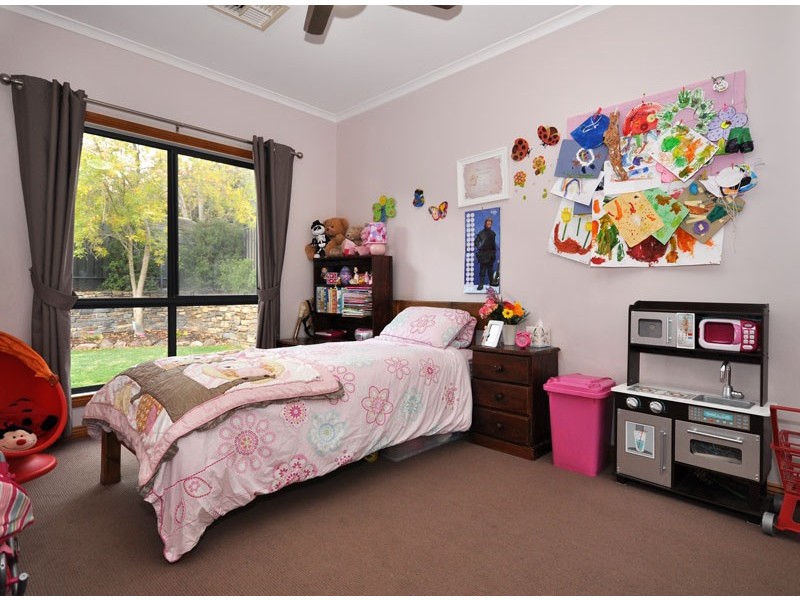 8 Grandview Court, Aberfoyle Park SA 5159