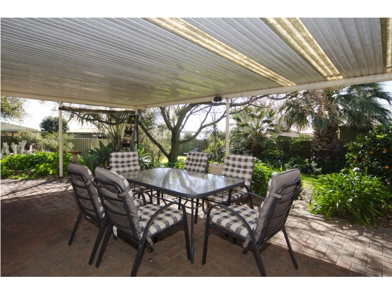 13 Goodrington Way, Moana SA 5169