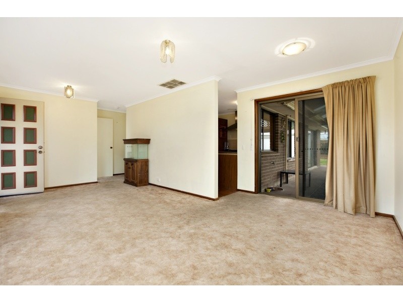 6 Greenfield Rise, Aberfoyle Park SA 5159