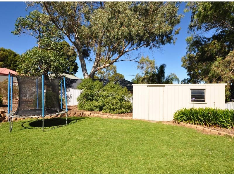 17 Emerald Street, Flagstaff Hill SA 5159