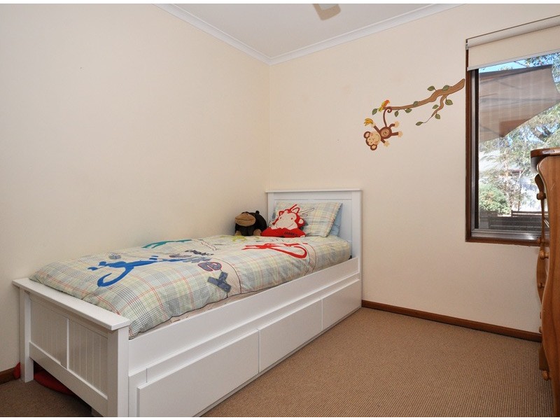 17 Emerald Street, Flagstaff Hill SA 5159