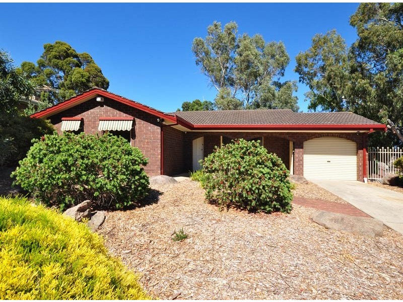 17 Emerald Street, Flagstaff Hill SA 5159