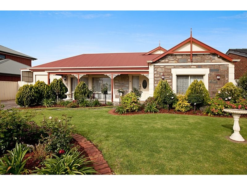 35 Maidencombe Drive, Moana SA 5169