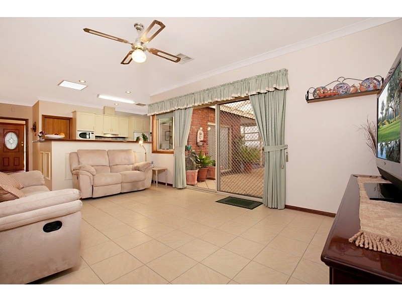 35 Maidencombe Drive, Moana SA 5169