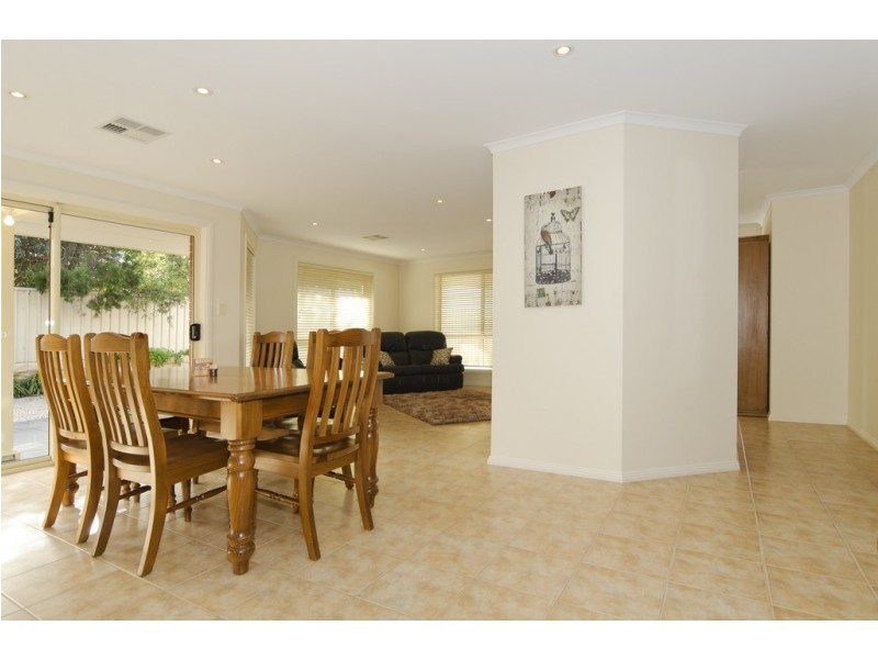 18 Passmore Avenue, Port Noarlunga SA 5167