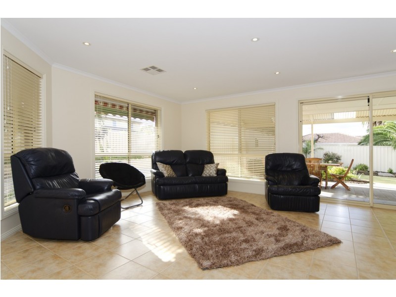 18 Passmore Avenue, Port Noarlunga SA 5167