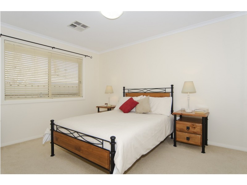 18 Passmore Avenue, Port Noarlunga SA 5167