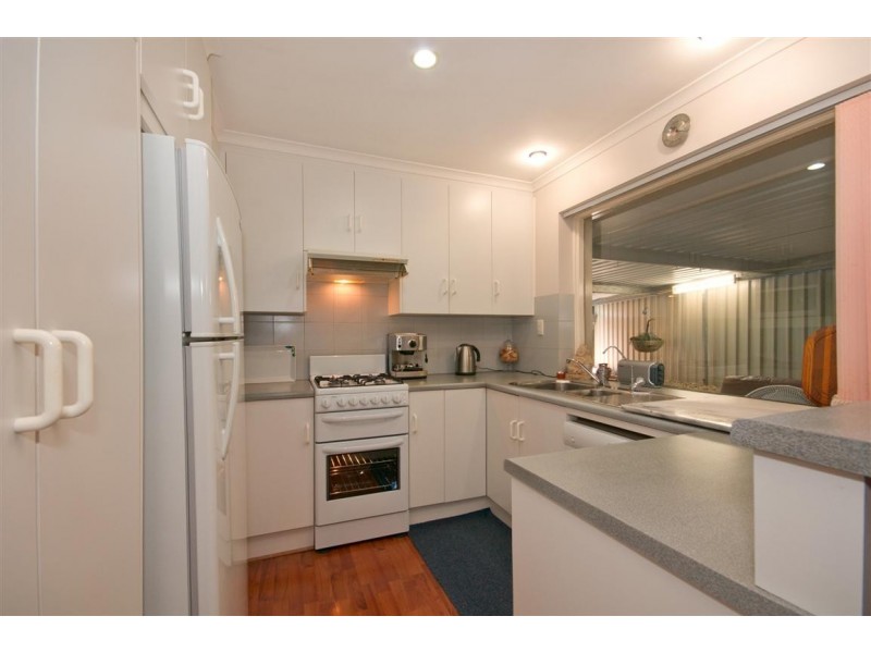 1 Pine Drive, Aberfoyle Park SA 5159