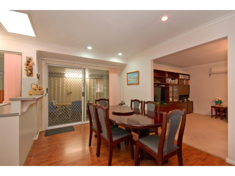 1 Pine Drive, Aberfoyle Park SA 5159