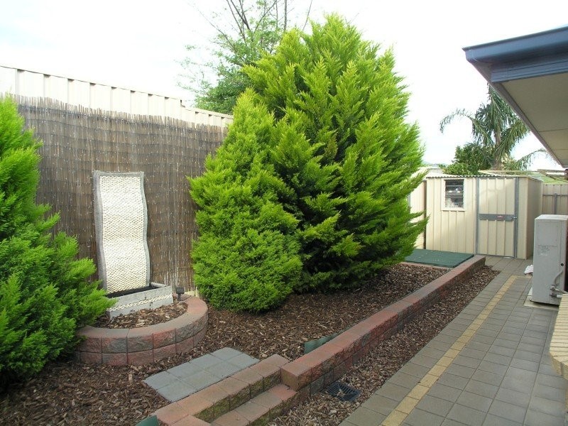 5 Kari Crescent, Huntfield Heights SA 5163