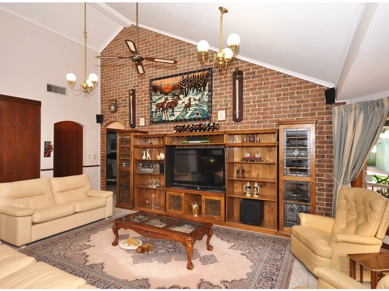 63 Glendale Avenue, Flagstaff Hill SA 5159