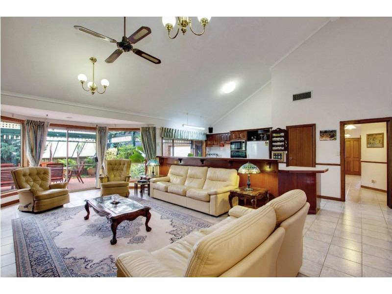 63 Glendale Avenue, Flagstaff Hill SA 5159