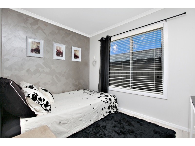 10B Phillip Street, Moana SA 5169