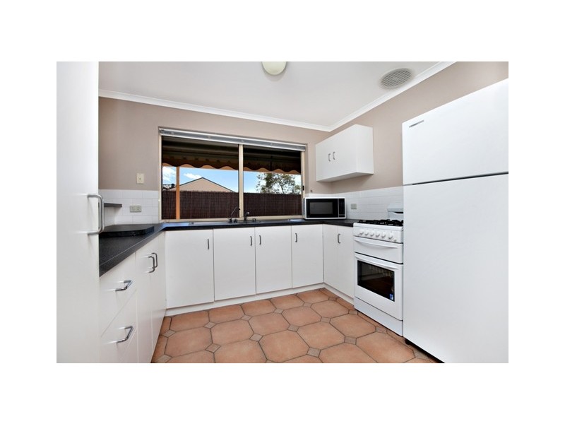 4 Madigan Crescent, Woodcroft SA 5162