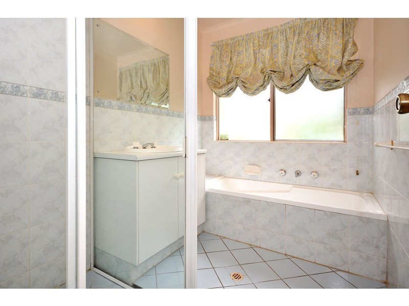 43 Sandalwood Crescent, Flagstaff Hill SA 5159