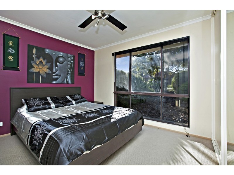 8 Claridge Court, Huntfield Heights SA 5163