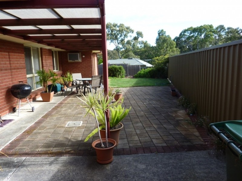 13 Lorikeet Grove, Flagstaff Hill SA 5159